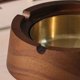thumbnail image 4 of Cenicero de madera redondeado con tapa y revestimiento de acero inoxidable extraíble for interior y exterior., 4 of 6