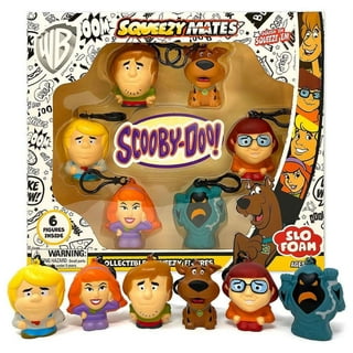 Scooby Doo Retro 8 Inch Action Figures Series: Velma [Winter Variant] -  Figures Toy Company