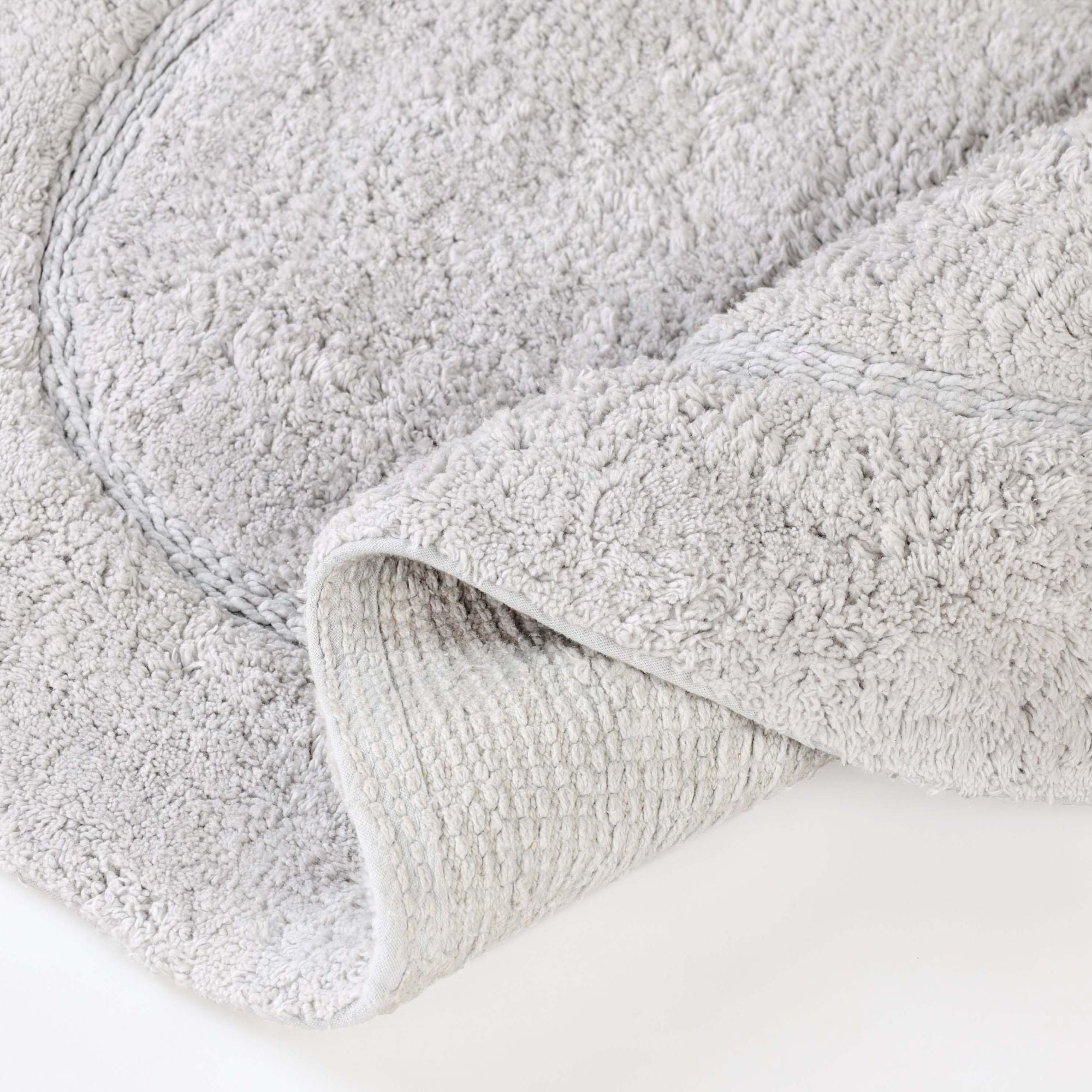 Superior Oval Bordered Cotton Washable Non-Slip Bath Rug, Runner Size, Silver