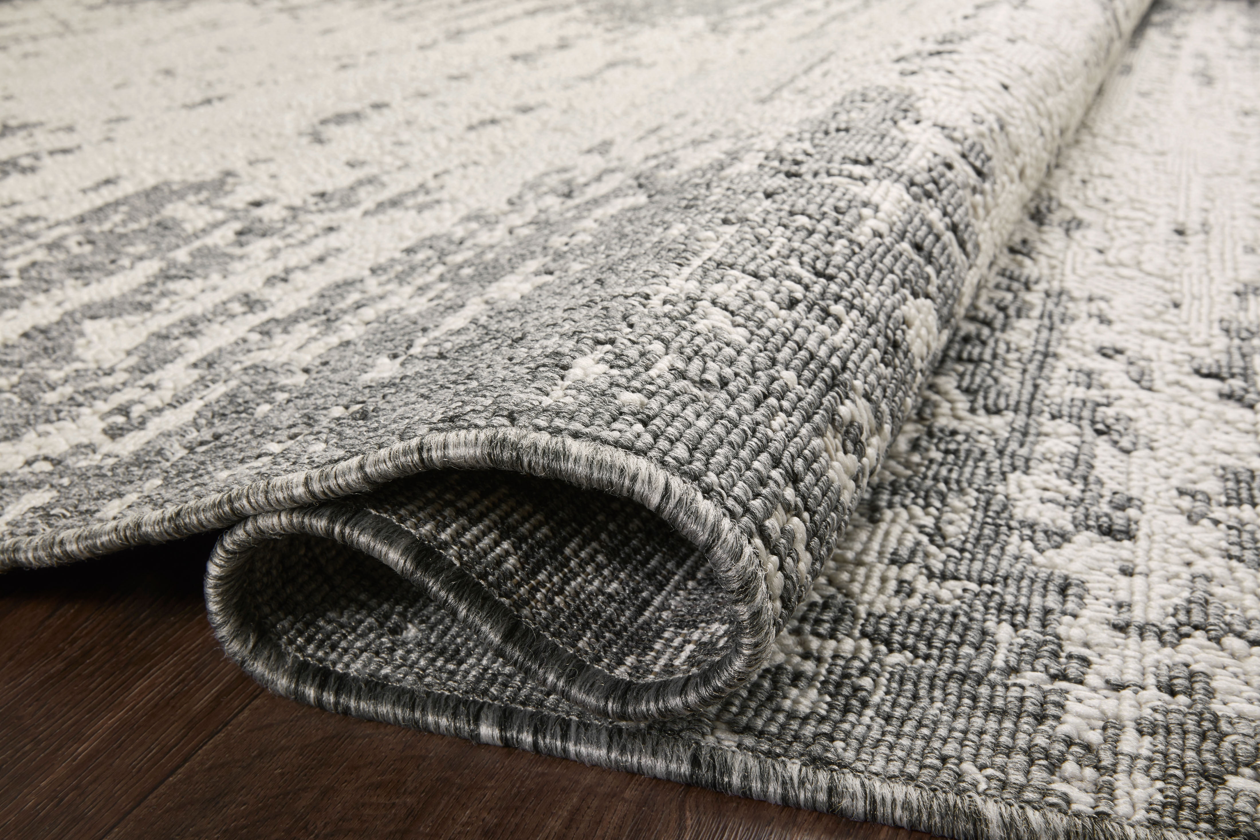 Indoor Outdoor Loloi Rainier Ivory / Grey 5'-3" x 7'-7" Area Rug