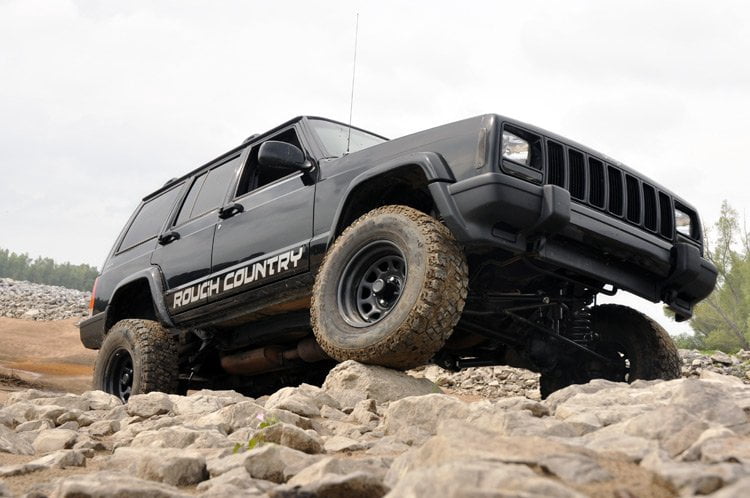 Rough Country 4.5" Lift Kit (fits) 1984-2001 Jeep Cherokee XJ 4WD | N3 Shocks | Suspension System | 623N2