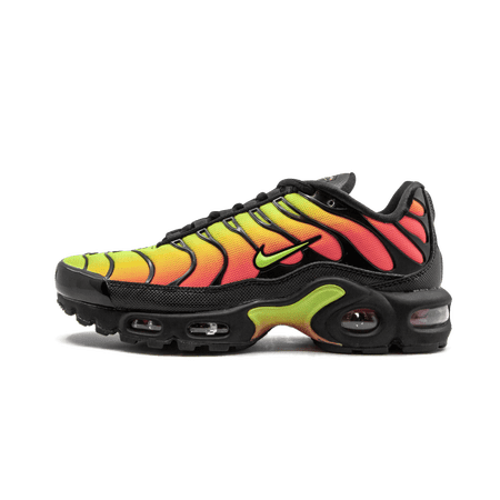 NIKE WOMENS AIR MAX PLUS TN SE MNS Womens AQ9979 001 AQ9979 001 from Stadium Goods