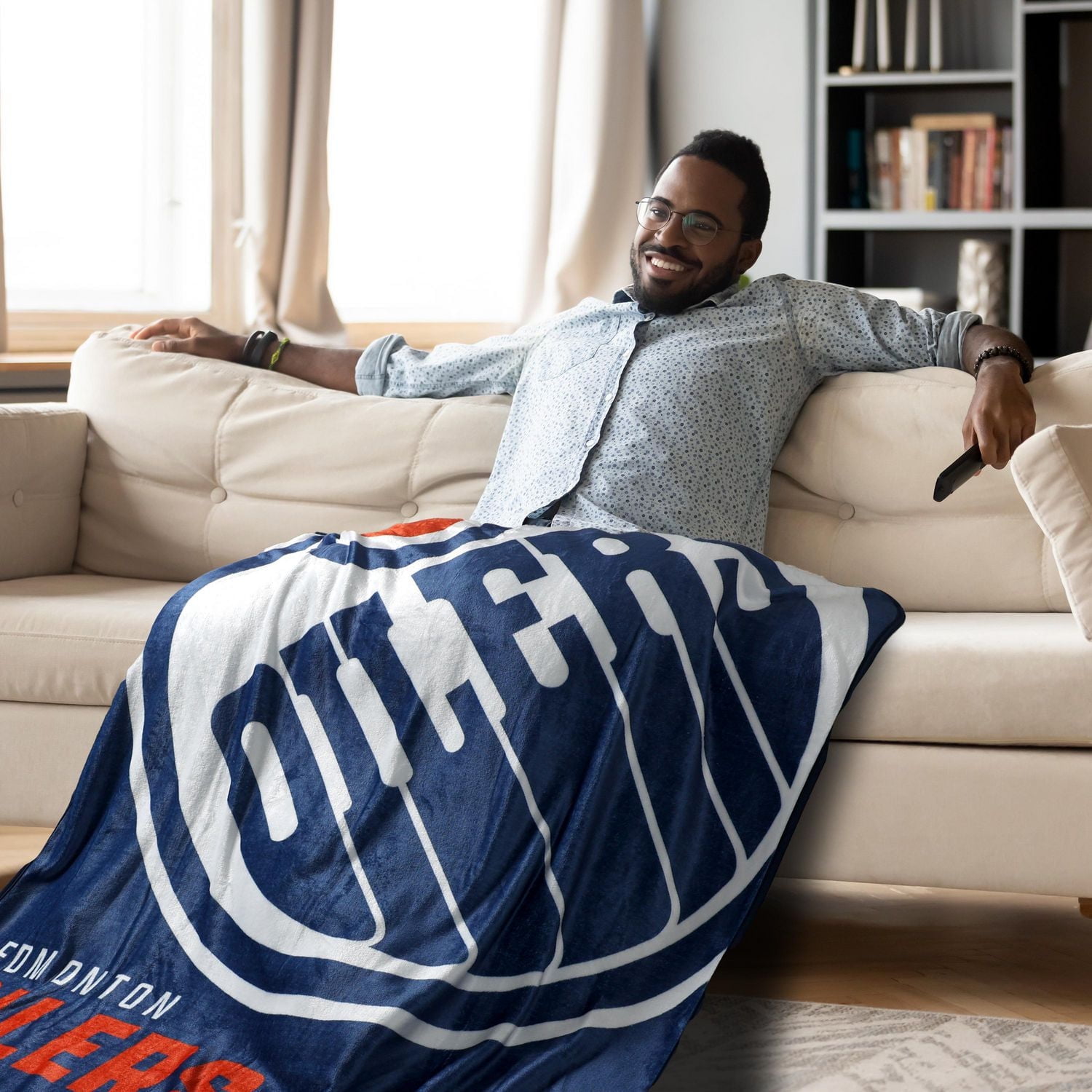 NHL Edmonton Oilers Plush Throw Blanket, 50" x 60"