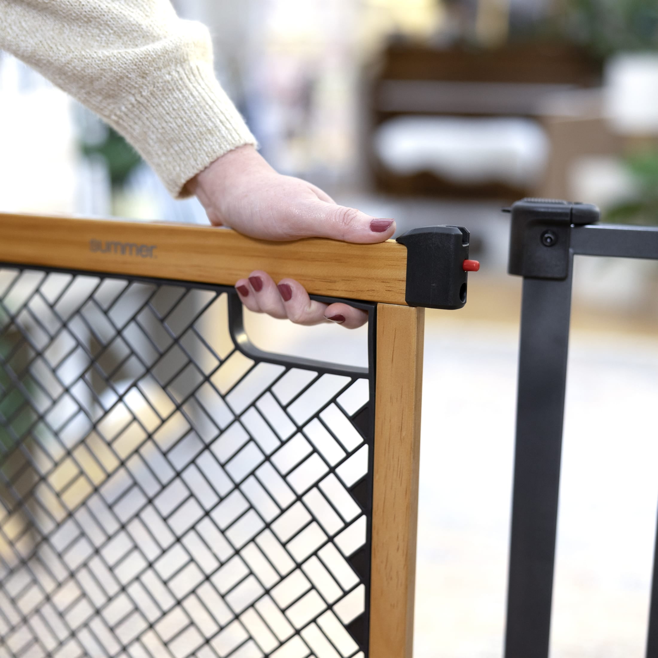 Ingenuity Thruway 60XW Series Pet and Baby Gate, Honey Oak Stained Wood and Metal, Openings from 30-60" Wide, Ages 6-24 Months