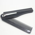 thumbnail image 2 of Qarigey 1 ud./2 uds. Clip de bolsillo plegable para hombres, peines portátiles de plástico para la cabeza y la barba, peine ligero para viaje de Cuidado del cabello negro+dorado 1 PC Qarigey  MR4438-01, 2 of 6