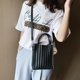 thumbnail image 1 of Bolsa Stripe Messenger PU Leather Crossbody Mujeres de hombro (Negro) Likrtyny Para Estrenar, 1 of 5