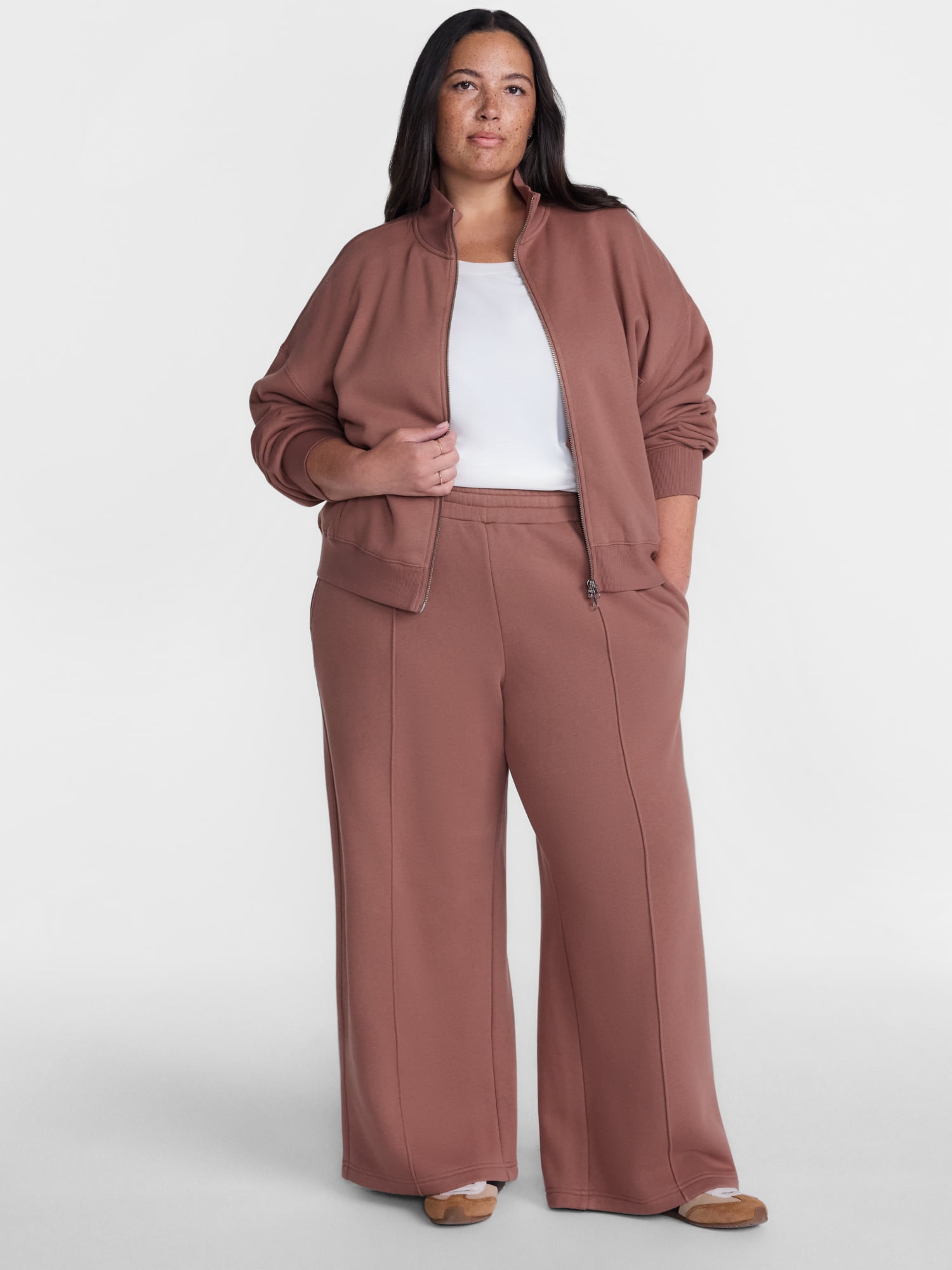 Athletic Works Women's and Women's Plus Pintuck Wide Leg Fleece Pants, 30" Inseam, Sizes XS-4X