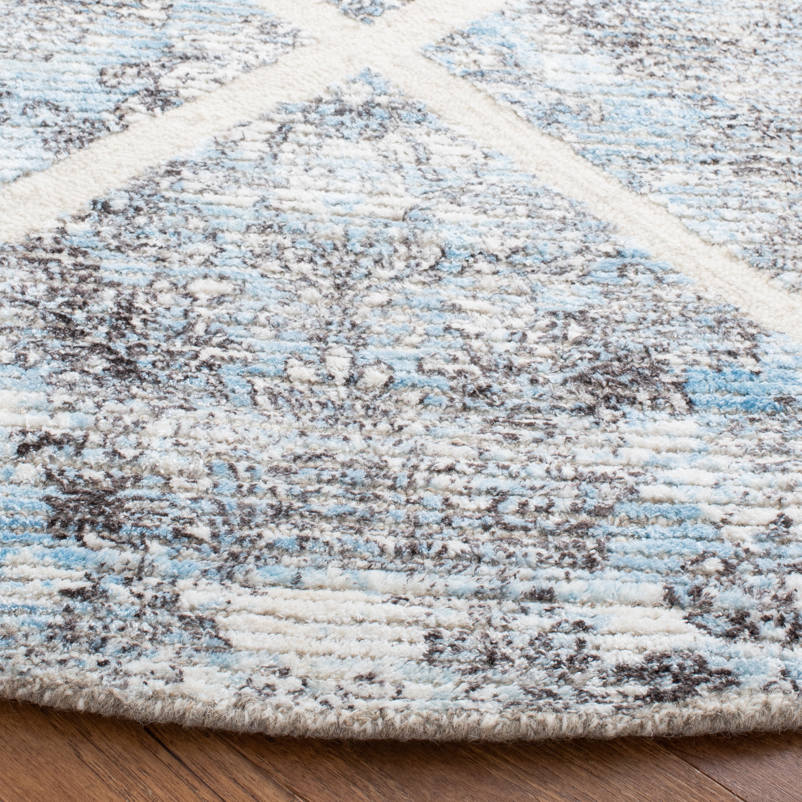 SAFAVIEH Artistry Linda Trellis Area Rug, Ivory/Blue, 7' x 7' Round