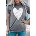 thumbnail image 3 of ABPHQTO Camiseta gris con gráfico estampado en forma de corazón grande para el Día de San Valentín para mujer, 3 of 5