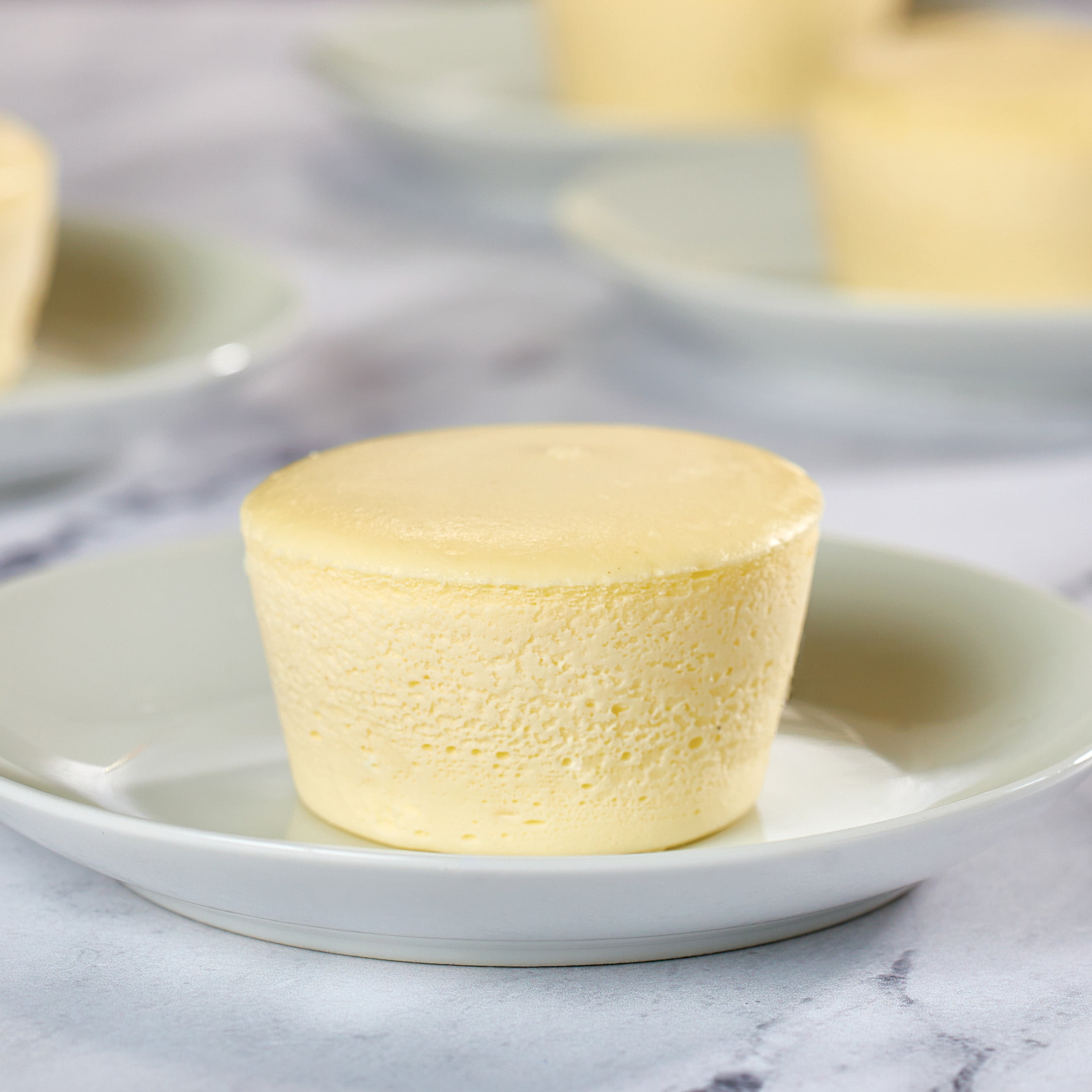 Junior's Little Fellas Original New York Style Cheesecake, 4 oz, Frozen