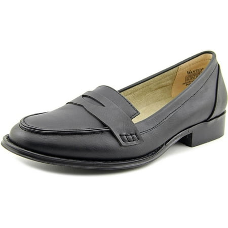 Wanted Campus Women Round Toe Flats (Best Shoes For Fat Feet)
