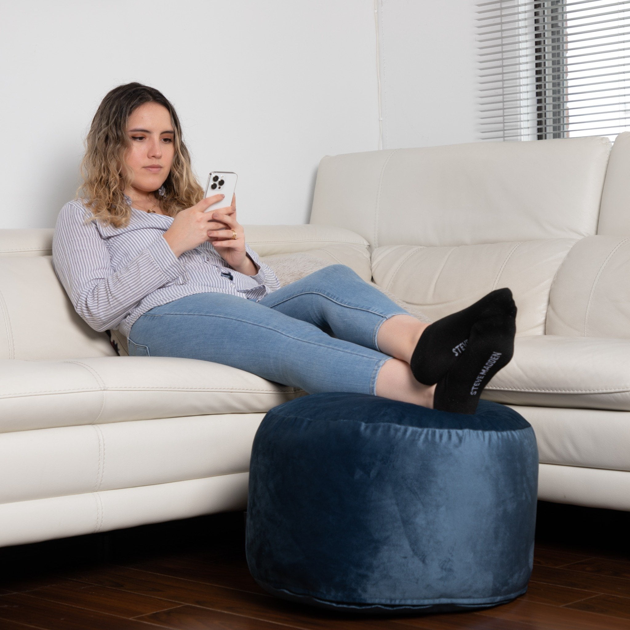 Pouf Belgique Marine Velours – Coussin de sol, pouf en polystyrène doux, accessoire durable et léger pour salon ou bureau