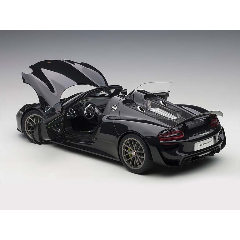 AUTOART ポルシェ918スパイダー　1/12 Porsche 918 Spyder Weissach Package Basalt Schwarz Black Metallic