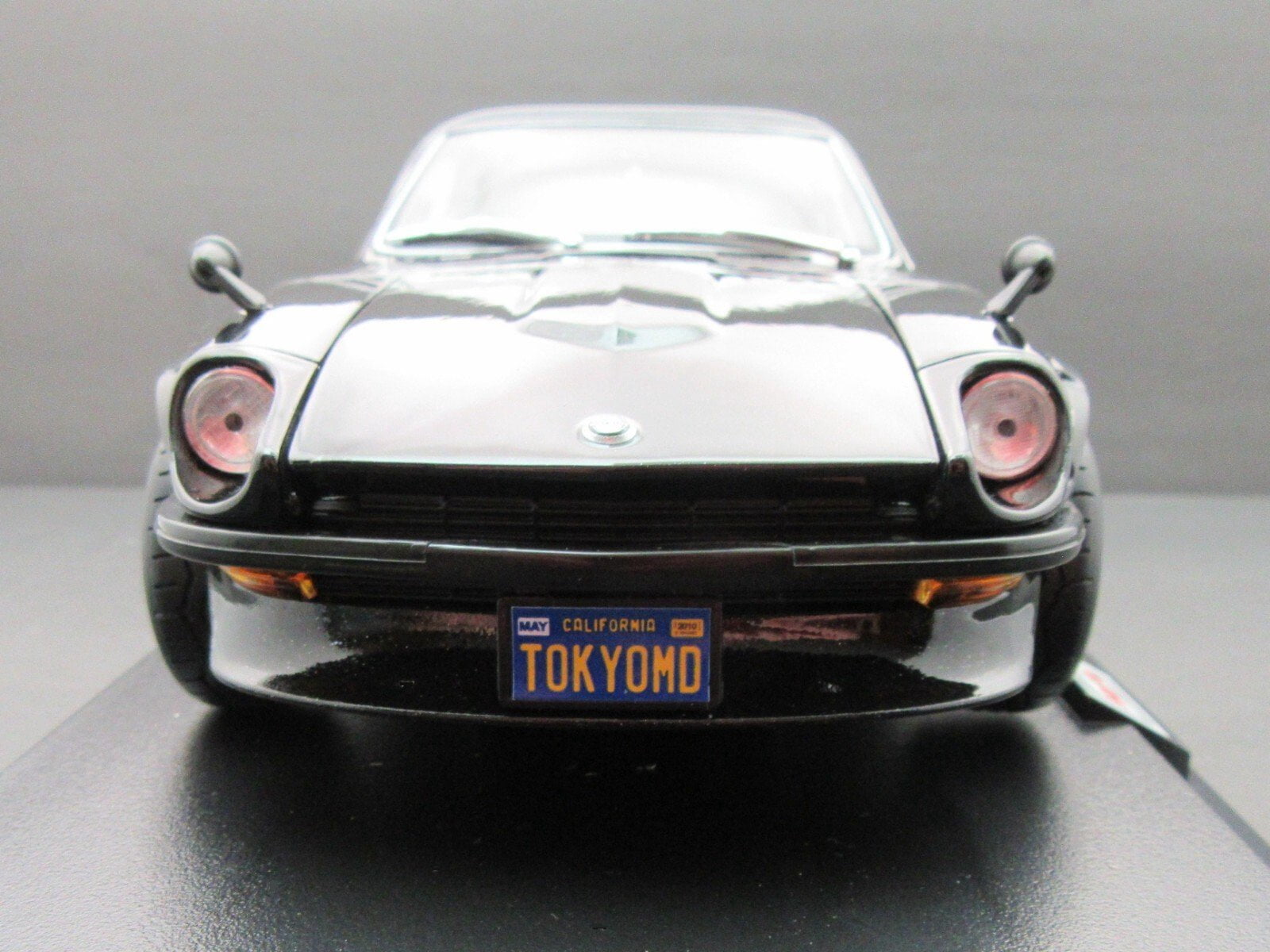1971 Datsun 240Z Black 1:18 Metal Die Cast Maisto -