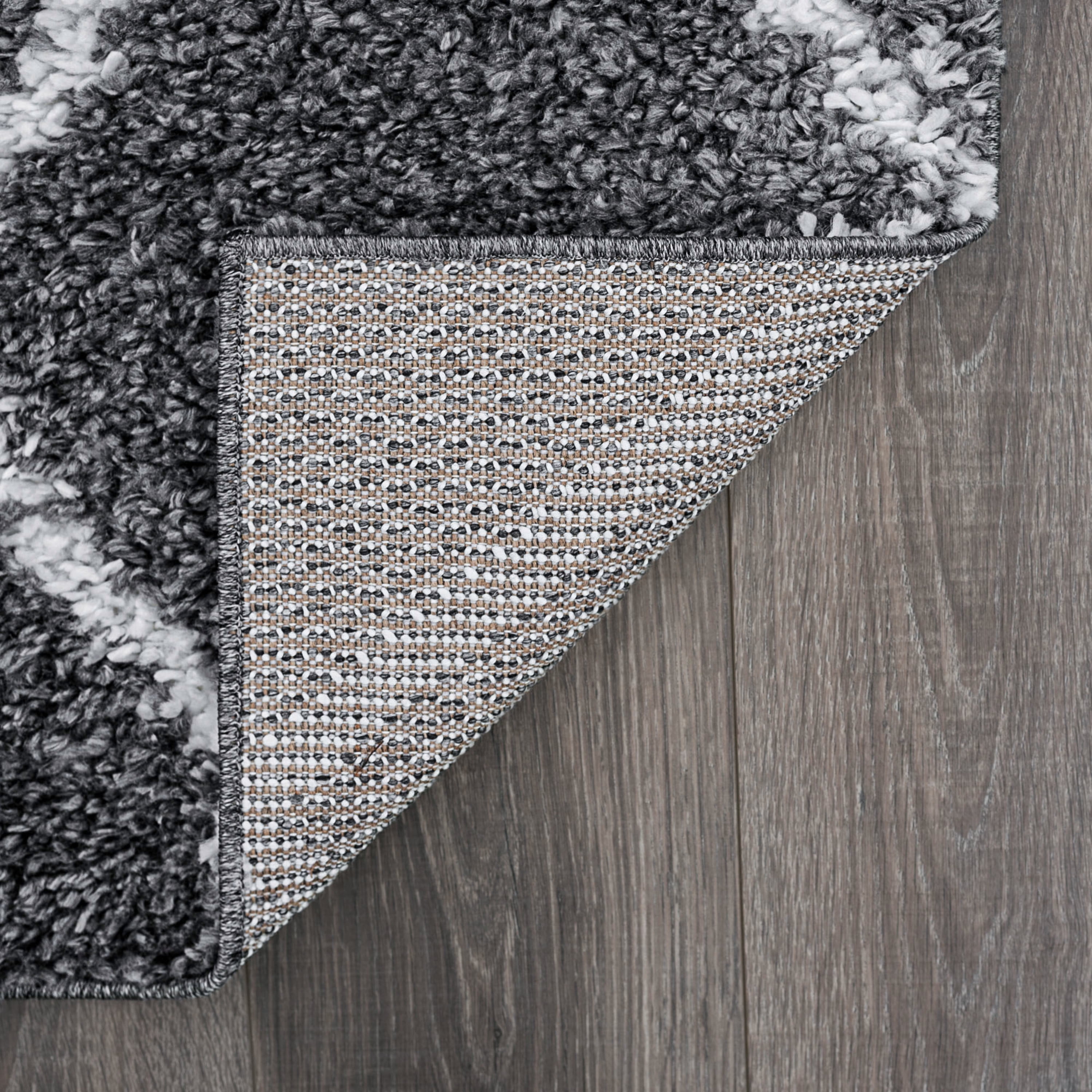 Bliss Rugs Transitional Floral 2'3'' x 7'3'' Gray and White Polypropylene Indoor Runner Rug, 2'3'' x 7'3''