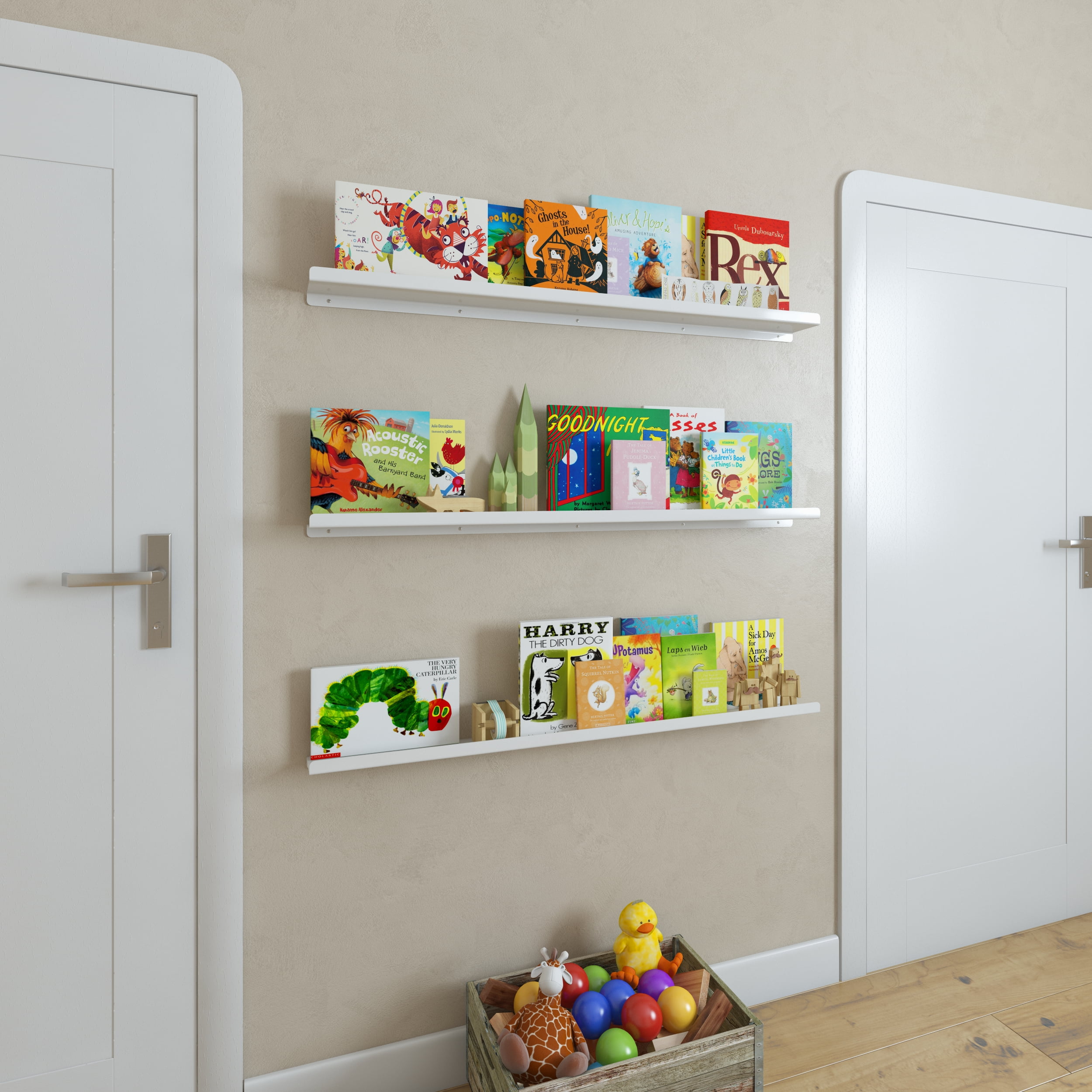 nursery room bookshelf