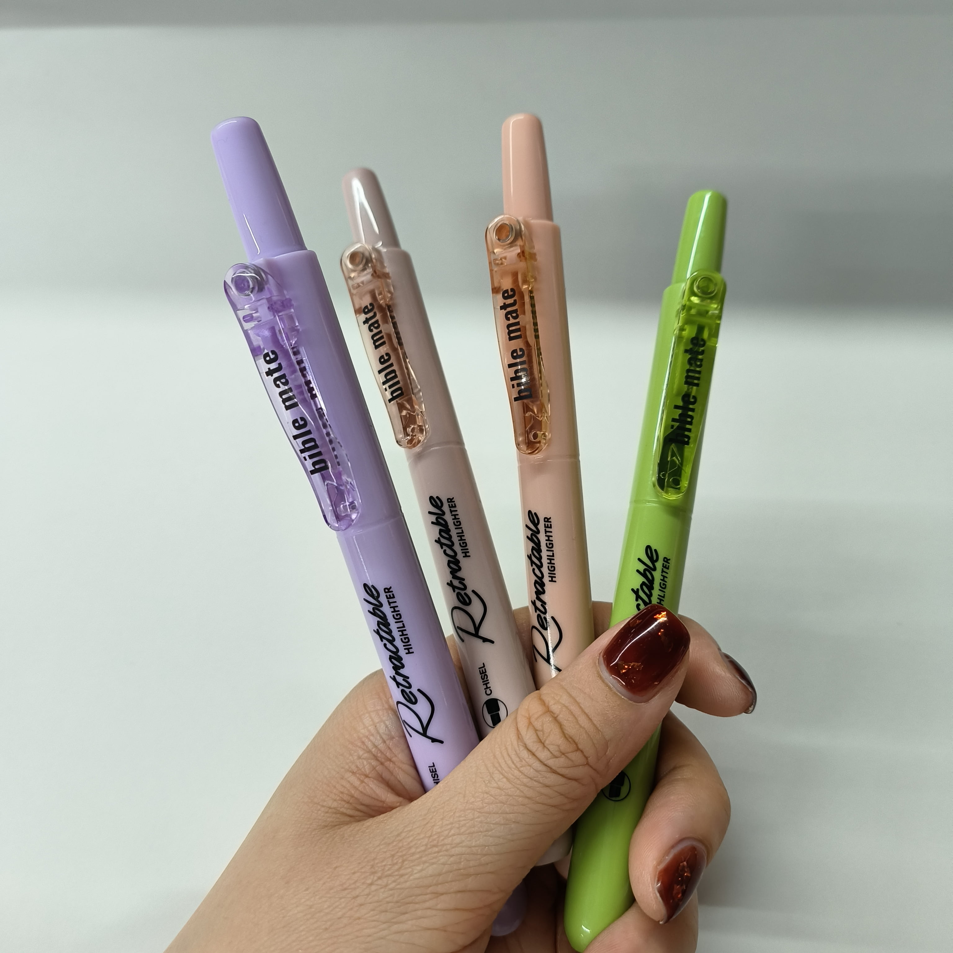 Bible Mate Retractable Highlighters: Chisel Tip Click Highlighter Marker Multi Color 4ct Smooth for Highlighting Journaling Note Taking No Bleed & Smear
