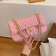 thumbnail image 3 of 2024 nuevo bolso cuadrado pequeño con cadena diagonal, textura clásica, simple y de moda, estilo de moda de nicho, estilo clásico, chica dulce, 3 of 4