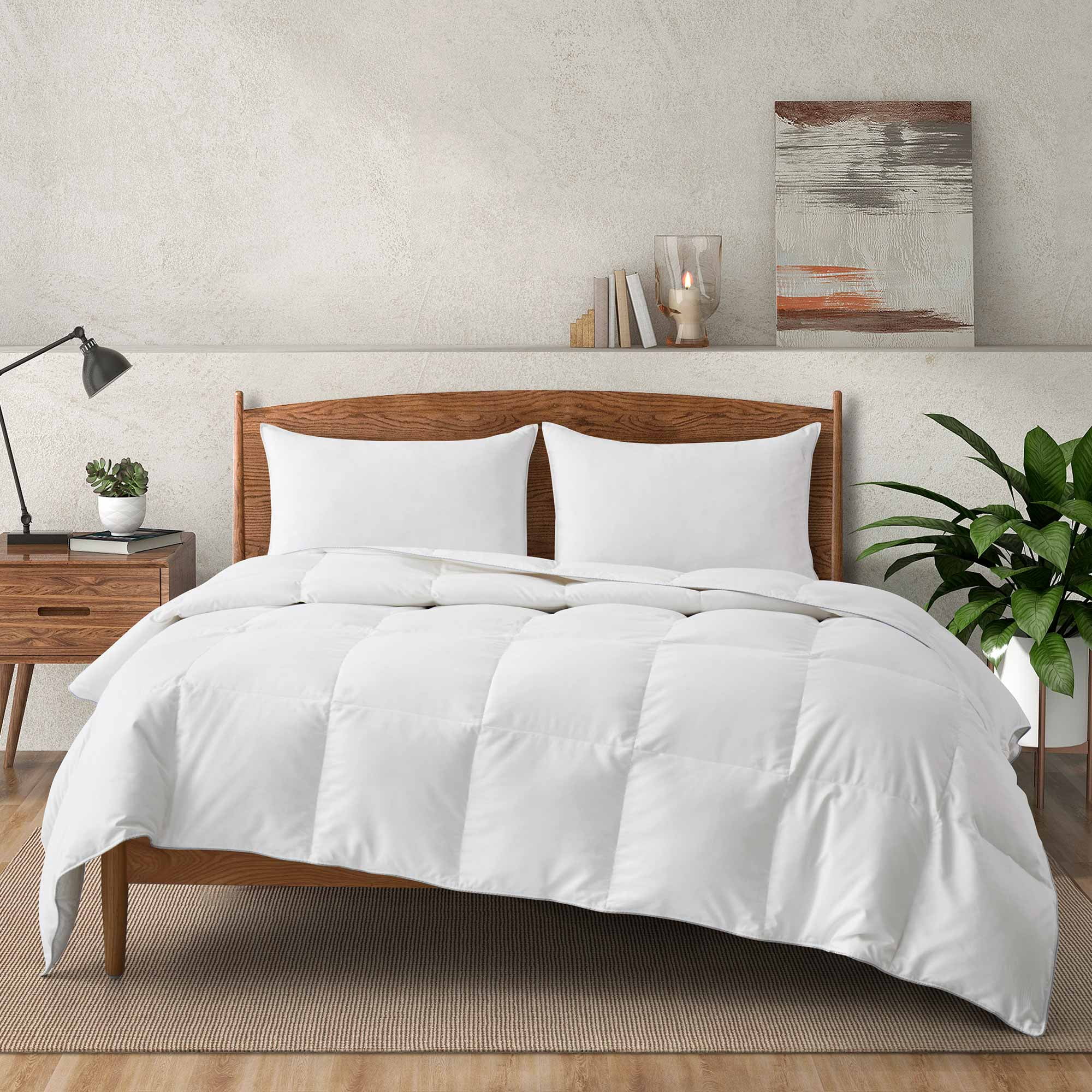Unikome Lightweight Summer Comforter King Size, Luxurious Feather Down