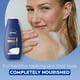 thumbnail image 4 of Set de cuidado de la piel Nivea Nourishing Body Wash 600 ml, loción corporal 400 ml, crema de manos 75 ml y bálsamo labial, 4 of 9