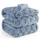 thumbnail image 1 of Manta Bedsure Ashley de forro polar azul para sofá, 230 x 230 cm, 1 of 7