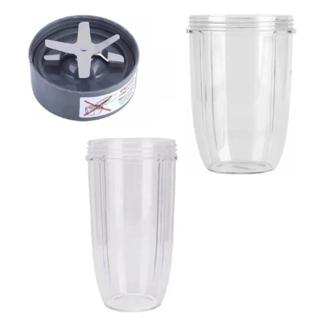 2 vasos Sofdesk para NutriBullet 18 y 24 oz con cuchilla. Conjunto: vaso transparente policarbonato 24 oz, vaso transparente policarbonato 18 oz y base de cuchilla compatible (caja gris con hoja en cruz). Vista frontal sobre fondo blanco, visible rosca y perfil cilíndrico; suitable para preparar porciones pequeñas o grandes.