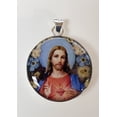 thumbnail image 4 of Medal with Flowers of Sacred Heart of Jesus, 4 of 5