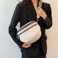 thumbnail image 1 of Bolso de pecho con múltiples bolsillos Bolso de sillín cruzado sólido de cuero para mujer (Blanco), 1 of 9