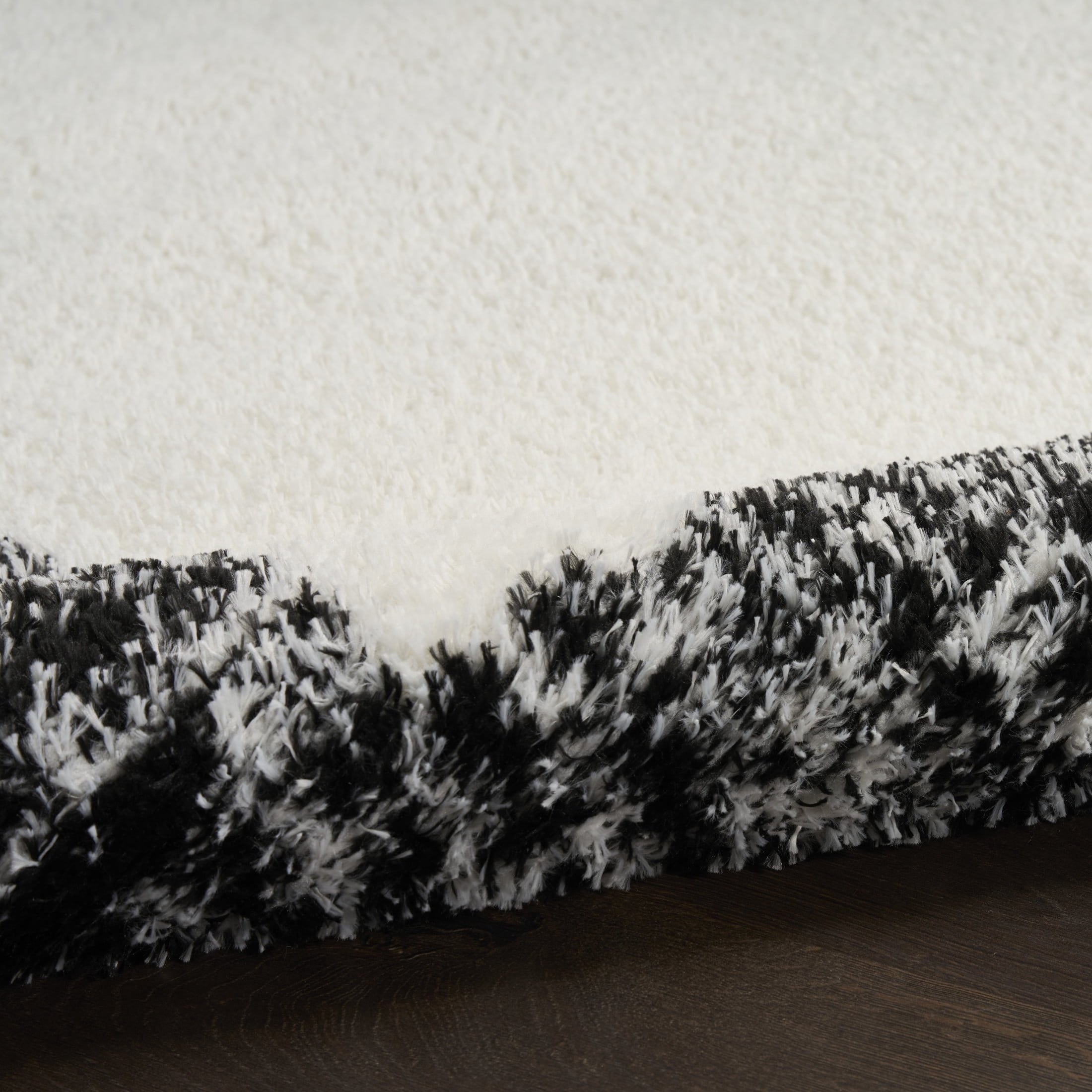 Nourison Pacific Shag 5'3" x 7'3" Ivory Black Shag Indoor Rug