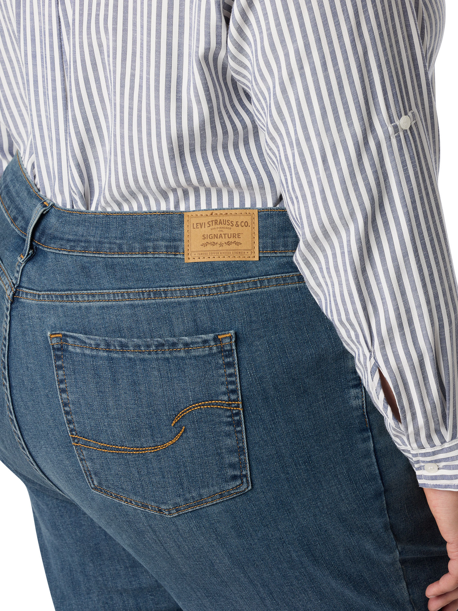 Levi Strauss Signature Women's Mid Rise Capri