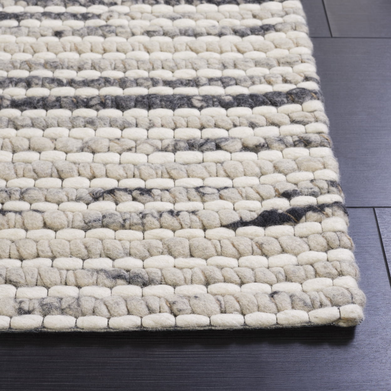 SAFAVIEH Marbella Burton Striped Wool Area Rug, Black/Ivory, 8' x 10'