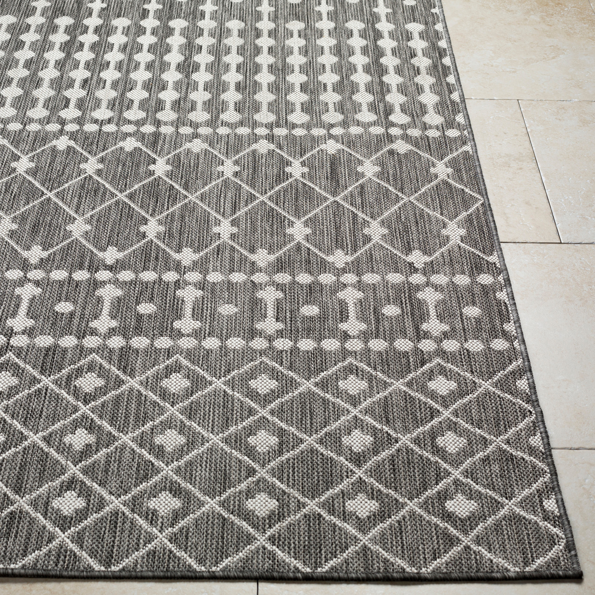 Artistic Weavers Long Beach Area Rug, Medium Gray, 6'7" x 9'