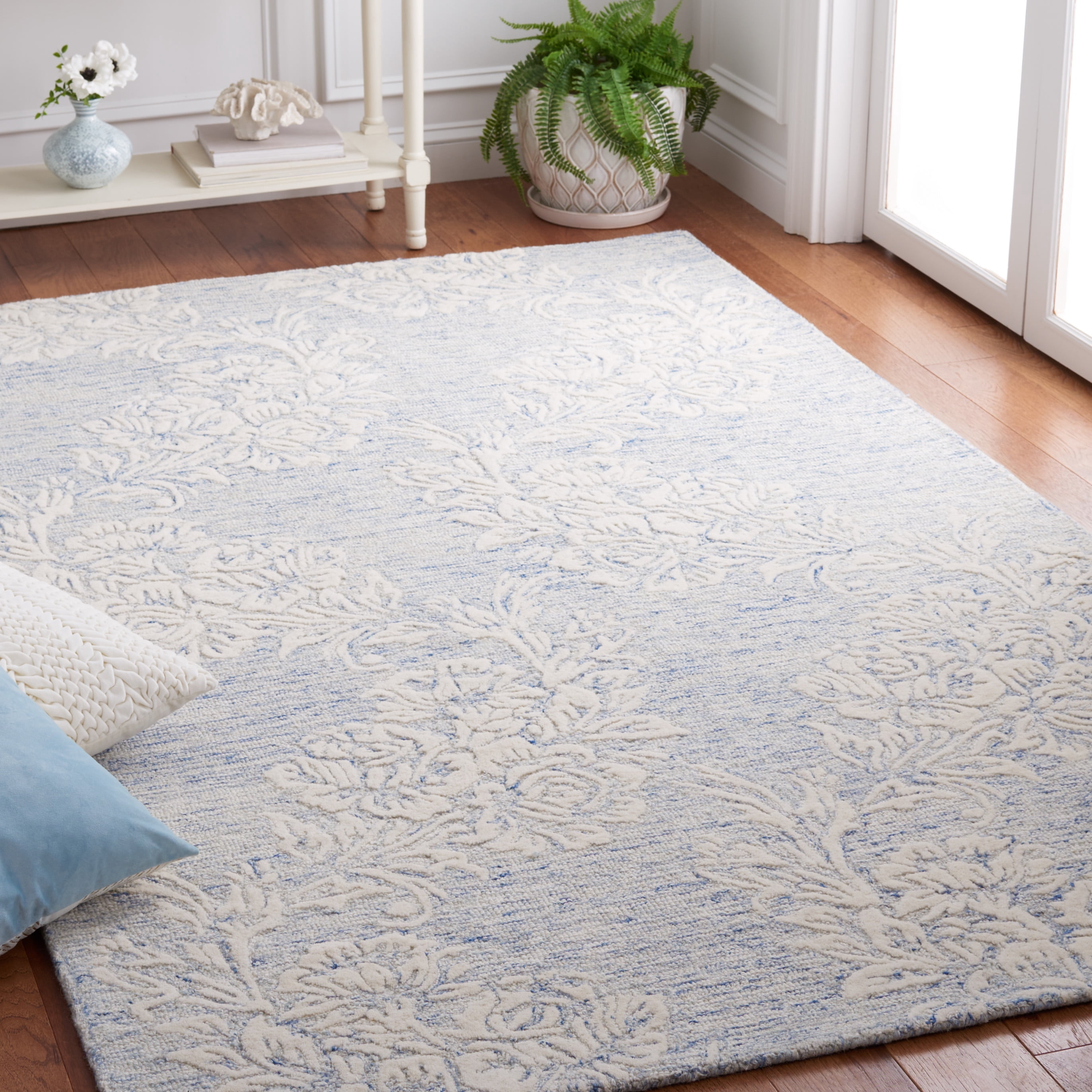 SAFAVIEH Jardin Lucille Leaves Area Rug, Blue/Ivory, 4' x 6'