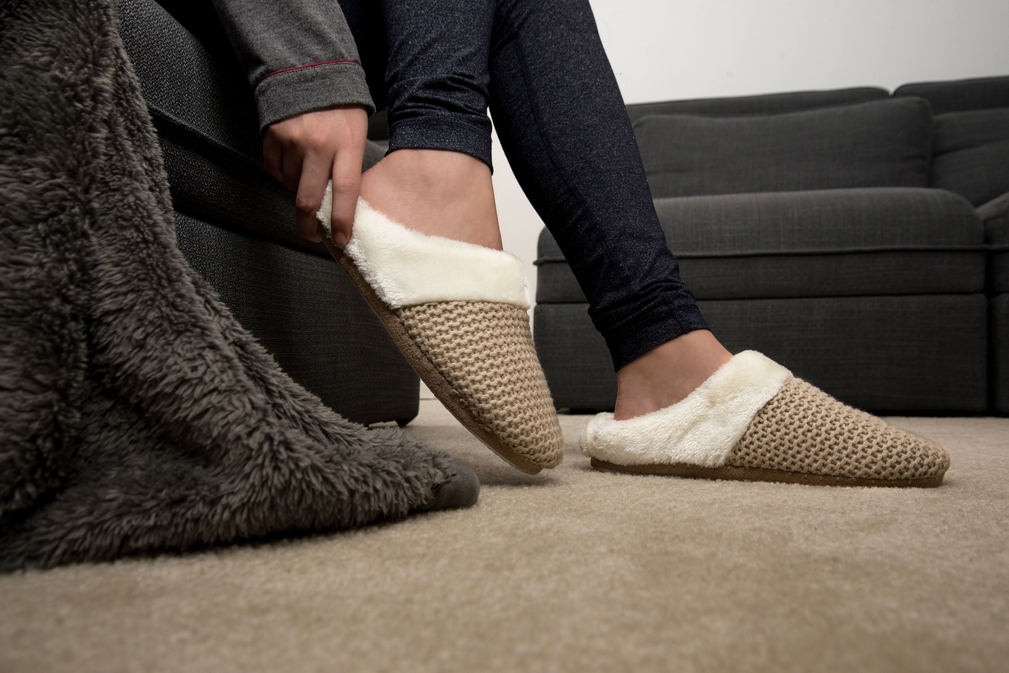 Aerusi Weave Knit Women's Slip-on Indoor Home Slippers