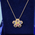 thumbnail image 2 of COLLAR COLGANTE SWAROVSKI FLORERE FLOR ROSA ORO CRISTALES MUJER + KIT DE REGALO, 2 of 7
