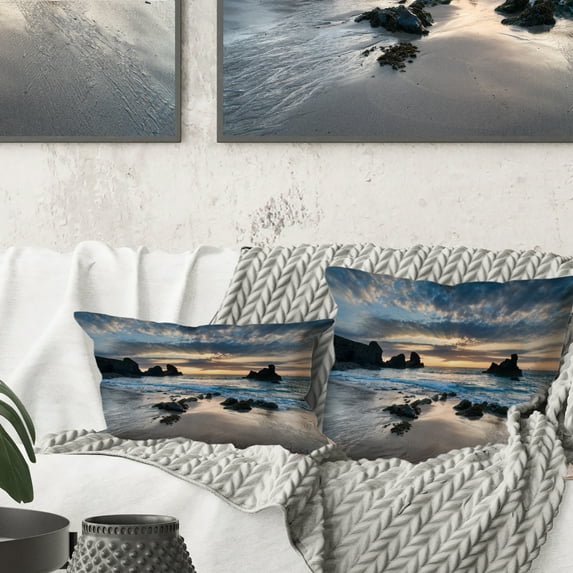 Designart Beautiful Porthcothan Bay - Seashore Throw Pillow - 18x18