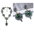 thumbnail image 1 of Gargantilla de cuello grande Estilo étnico indio Yashi color verde 3 unidades modelo 13958, 1 of 5