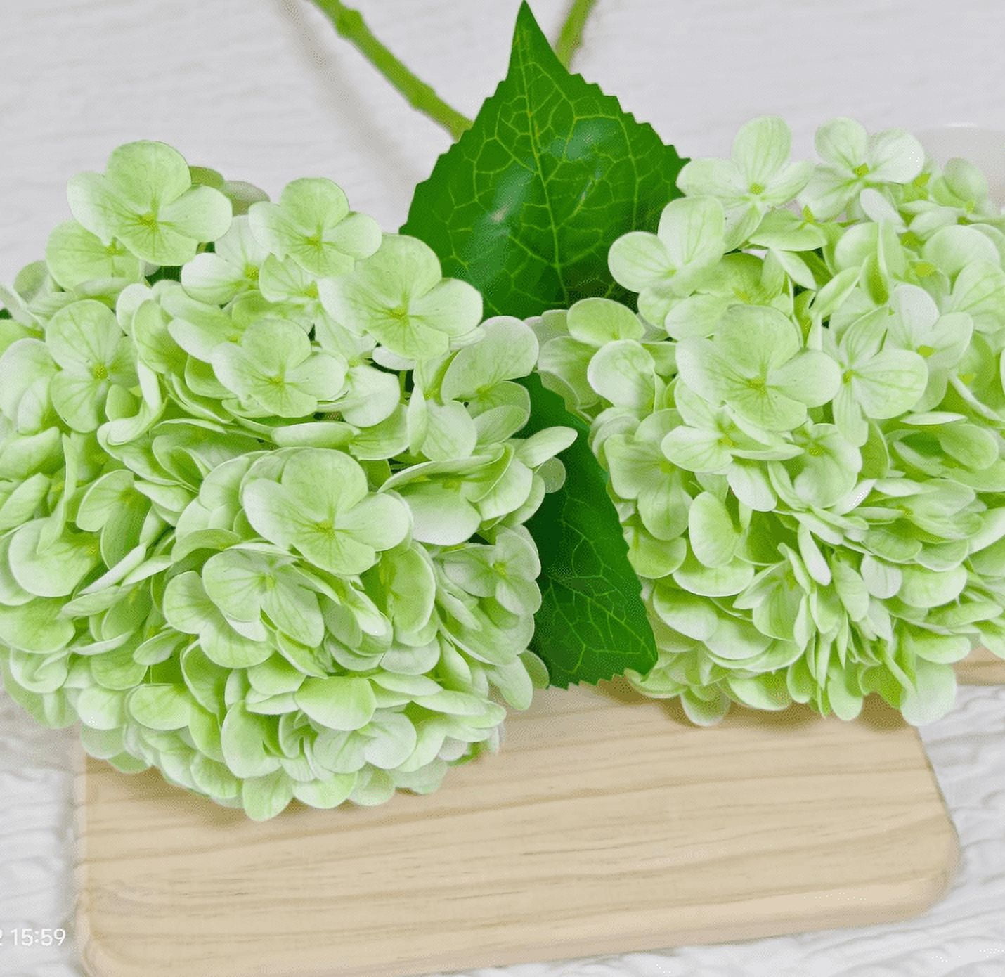 RuWeoMaa Real Touch Blue Hydrangea Artificial Flowers with Stems, Fake Silk Flowers for Outdoors, 1 Pcs Artificial Flowers for Home Decor Wedding Bouquets Centerpieces Vase