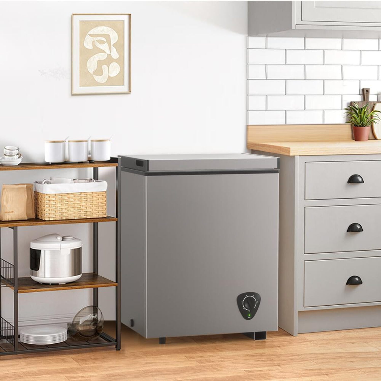 Ecotronic 4.2 Cu Ft Chest Freezer, Compact Deep Freezer, 7-Level Temperature Control, Energy Saving, Low Noise, Removable Basket, Grey