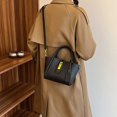 thumbnail image 4 of Bolso Hobo para Mujeres Correa Ajuste Cuero PU, 4 of 9