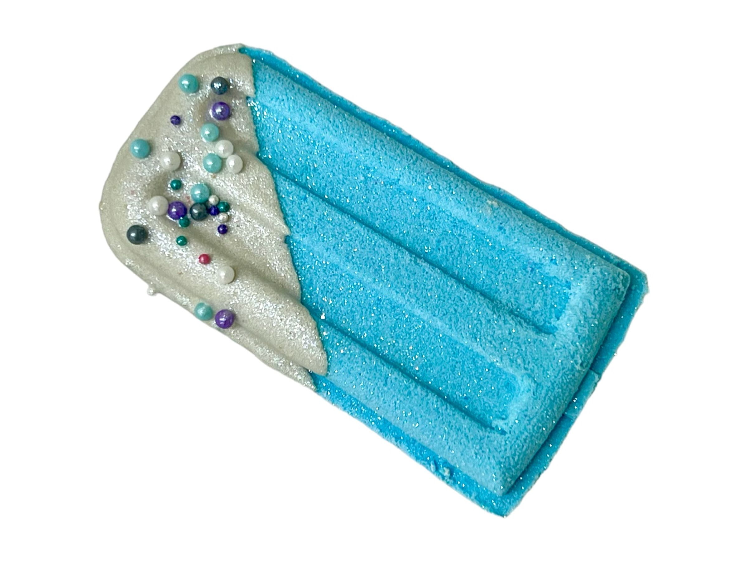 The Lavish Goat, Luxury Spa Gift Box, Bath Bombs and Shower Steamers, Gifts for Women