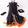 thumbnail image 1 of Chales grandes de marca de lujo con estampado vintage para mujer, pashmina, Hijab, Foulard, diseño de moda, estola de playa, bufandas para la cabeza, Invierno qiuyongming unisex, 1 of 2