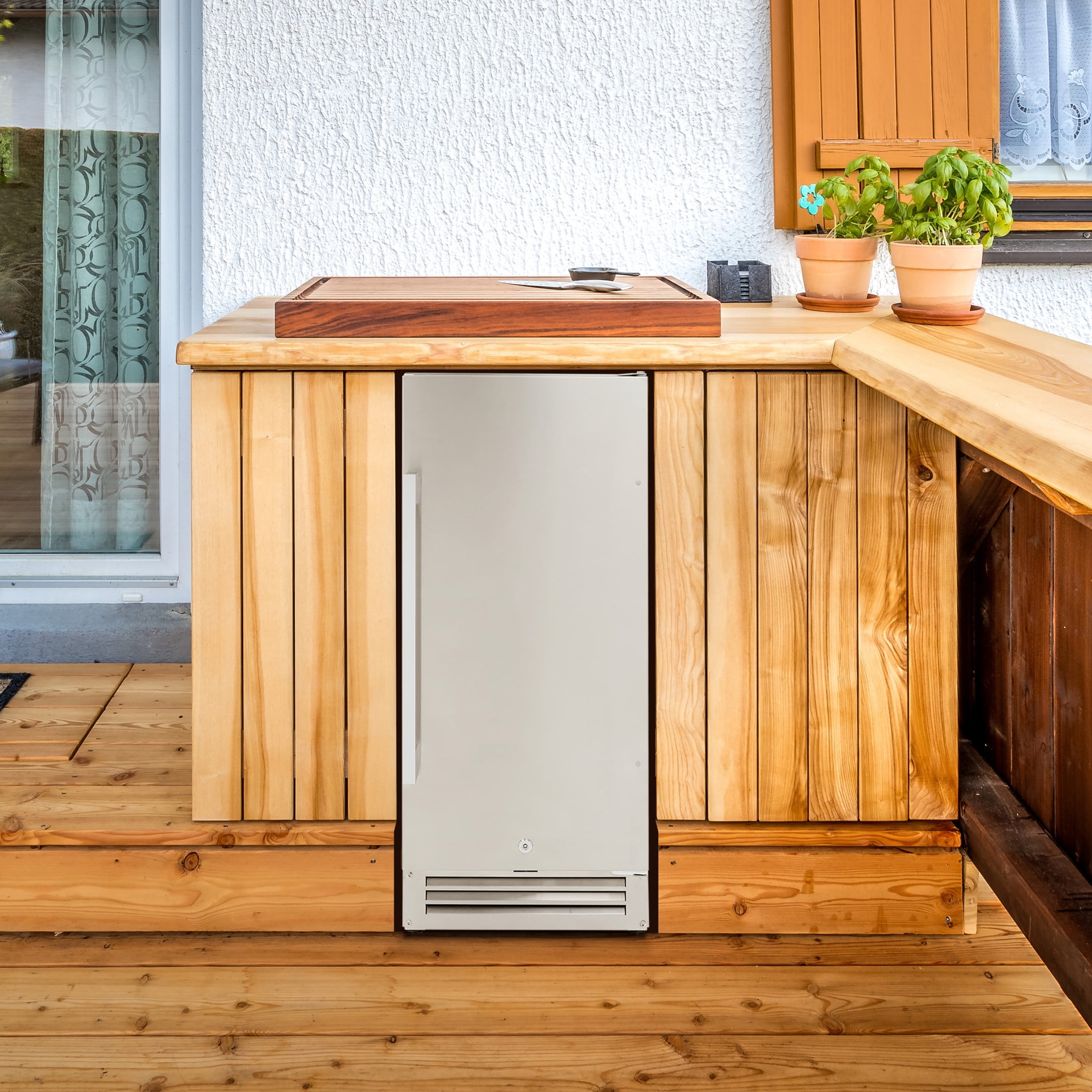 Avanti ELITE Series Compact Outdoor Refrigerator, 2.9 cu. ft., in Stainless Steel (OR1533U3S)
