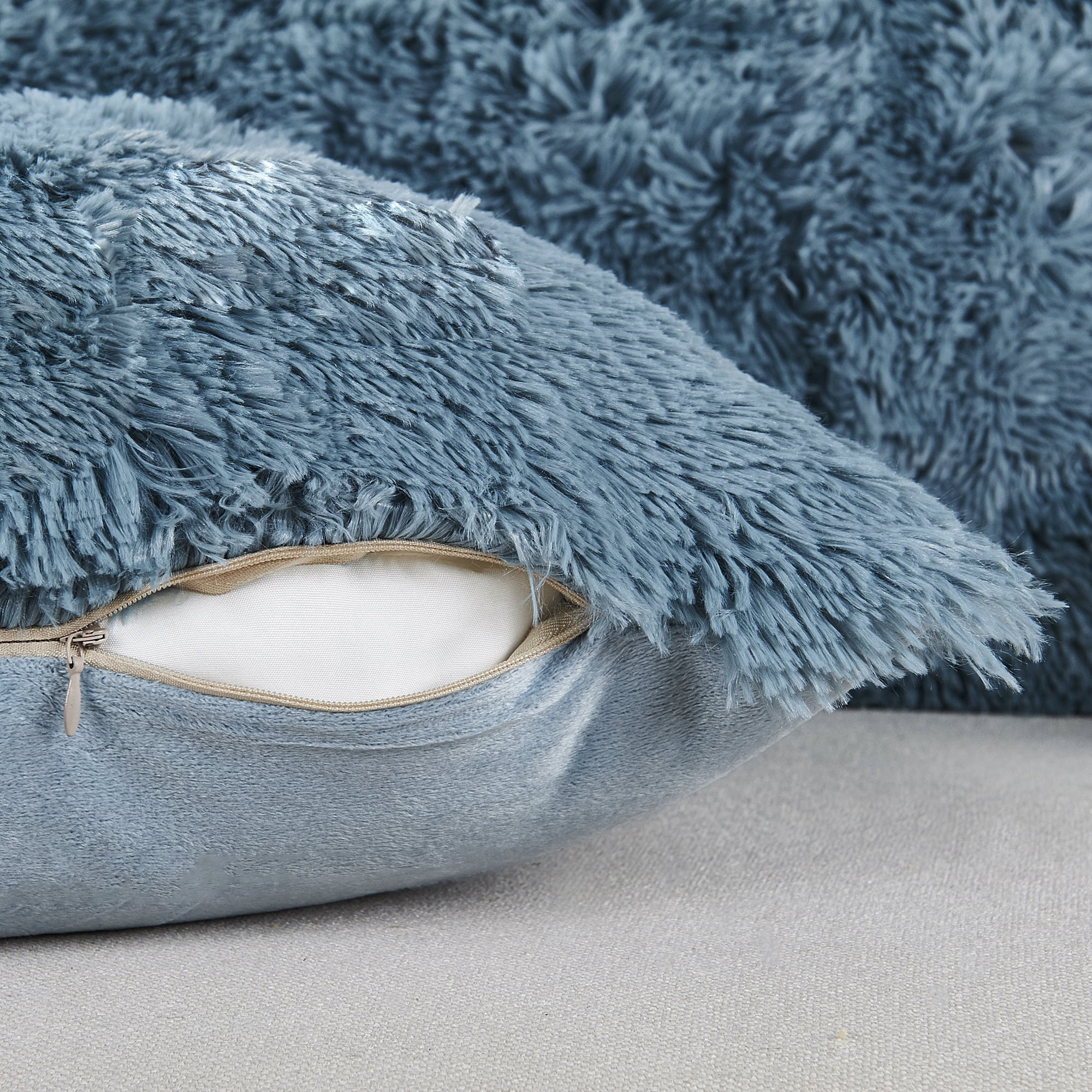 Home Soft Things Luxury Shaggy Faux Fur Throw Pillow Cases, Ultra Soft Plush Pillow Covers Fluffy Decorative Cushion Covers, No Pillow Insert, Set of 4, Silver Blue, 20x20 Inch