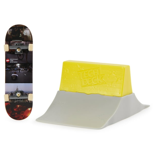 Tech Deck, Street Hits, Hopps Skateboards Fingerboard with Jersey