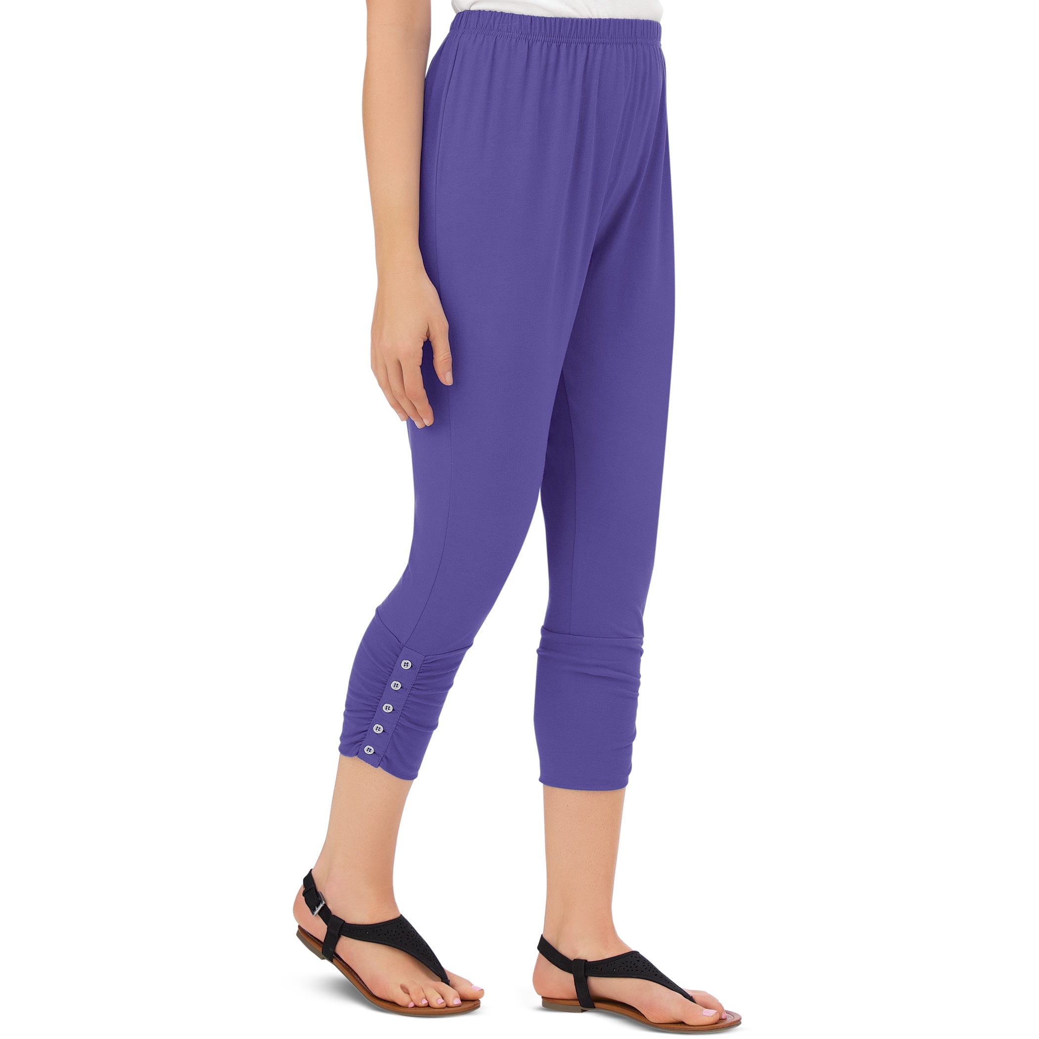 Women's Button Accent Cinched Capri Leggings for Pairing with