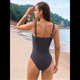 thumbnail image 5 of Traje de Baño de una Pieza para Mujer, con Corte de Color y Bloques de Color, con Aros Dorados y Ribetes. Negro L, 5 of 10