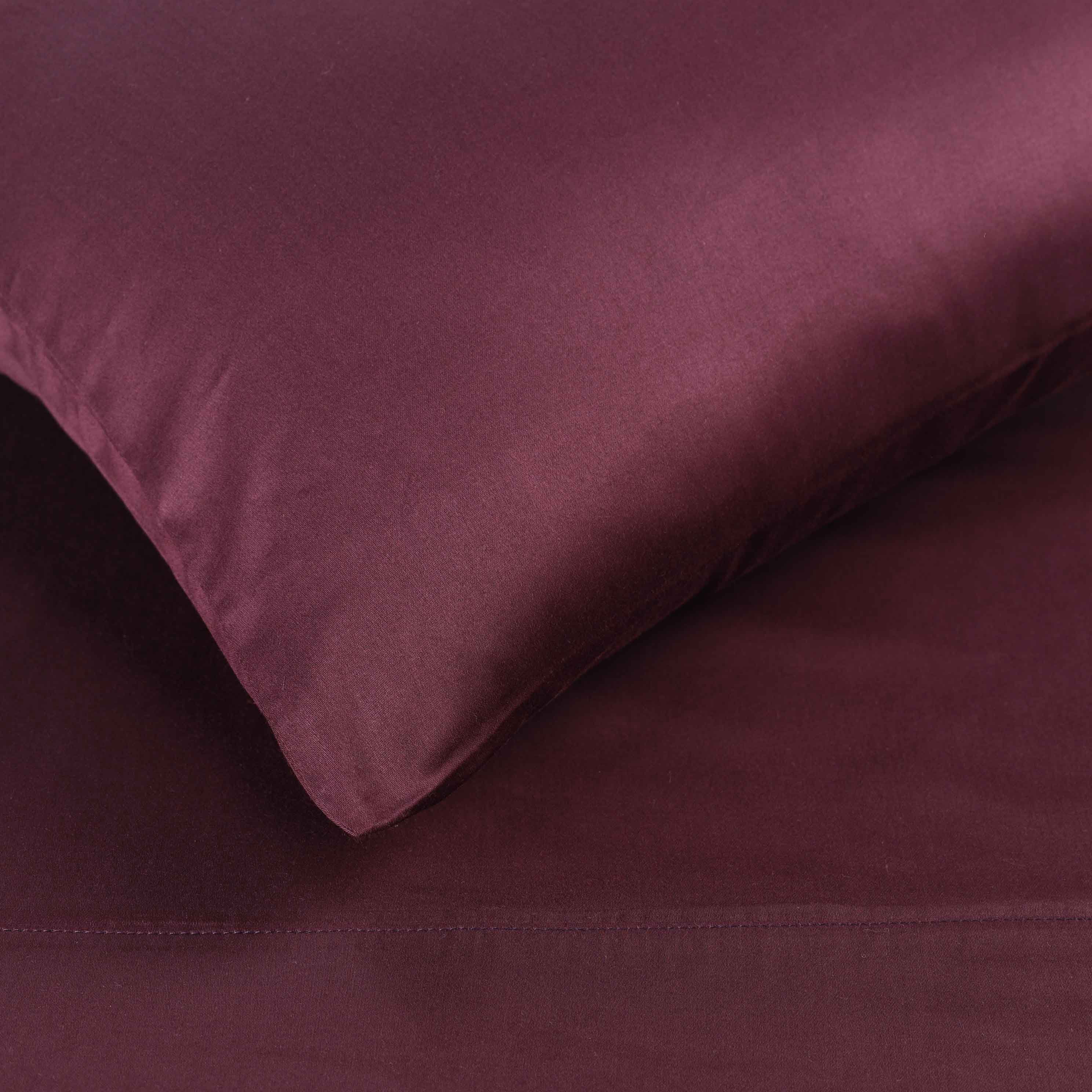 Superior Egyptian Cotton 400 Thread Count Pillowcases, Set of 2, Standard, Plum