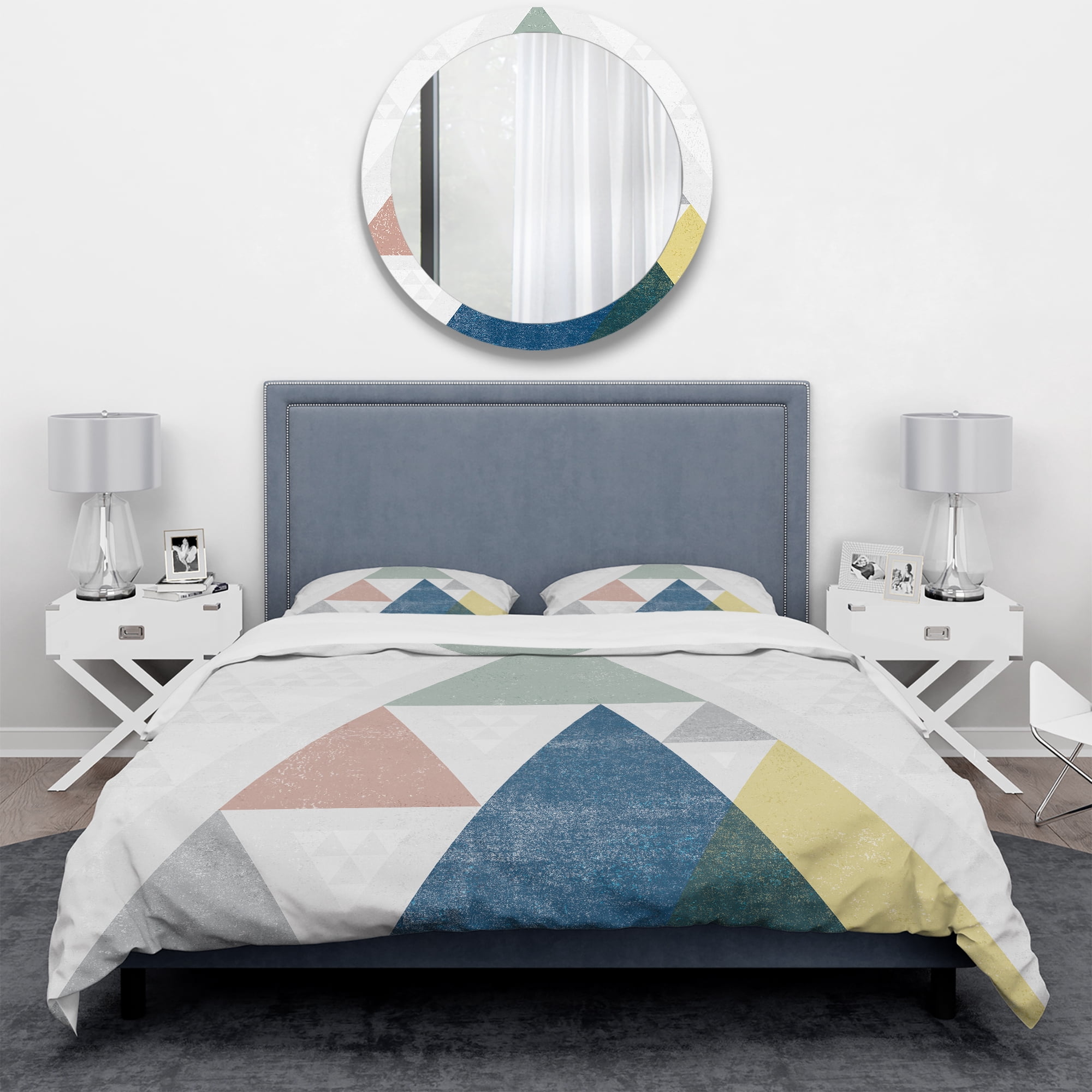 Designart 'Geometrical Composition Triangles I' Geometric Duvet Cover Set