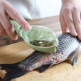 thumbnail image 1 of Herramienta multifuncional de limpieza de pescado, escala de raspado con dispositivo de cuchillo Likrtyny Para estrenar, 1 of 5